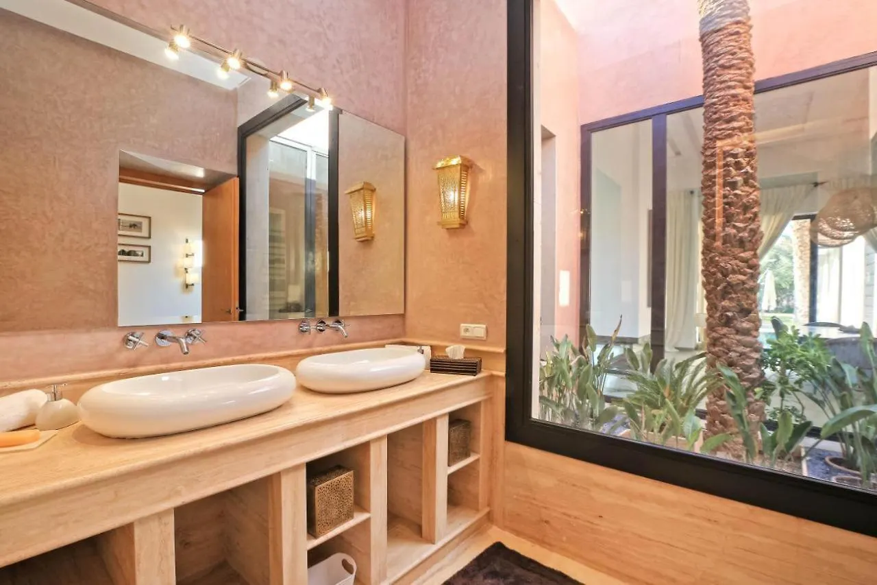 Deluxe Villa A Marrakech Avec Piscine Chaufee Marrakesh 0*,